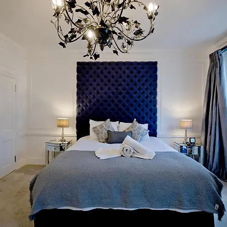 Imperial Victoria Square Apartment London Exterior photo