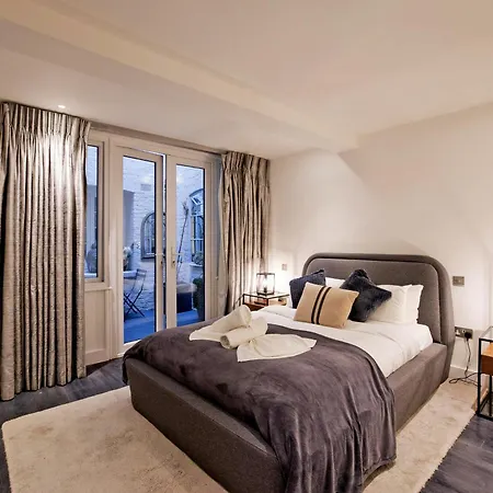 Imperial Victoria Square Apartment London Exterior photo
