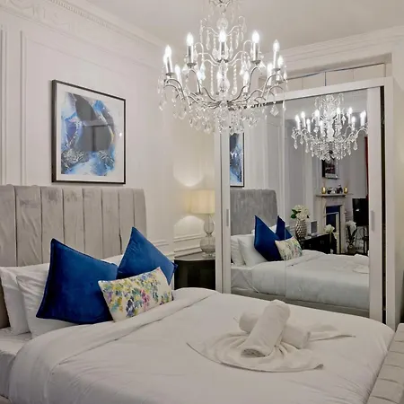 Imperial Victoria Square Apartment London Exterior photo