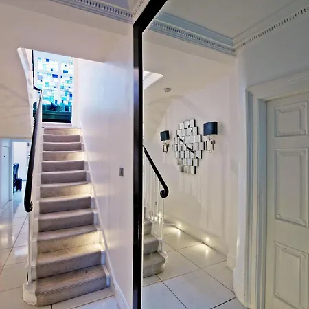 Imperial Victoria Square Apartment London Exterior photo