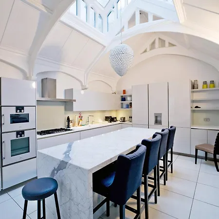 Imperial Victoria Square Apartment London Exterior photo