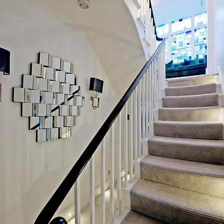 Imperial Victoria Square Apartment London Exterior photo