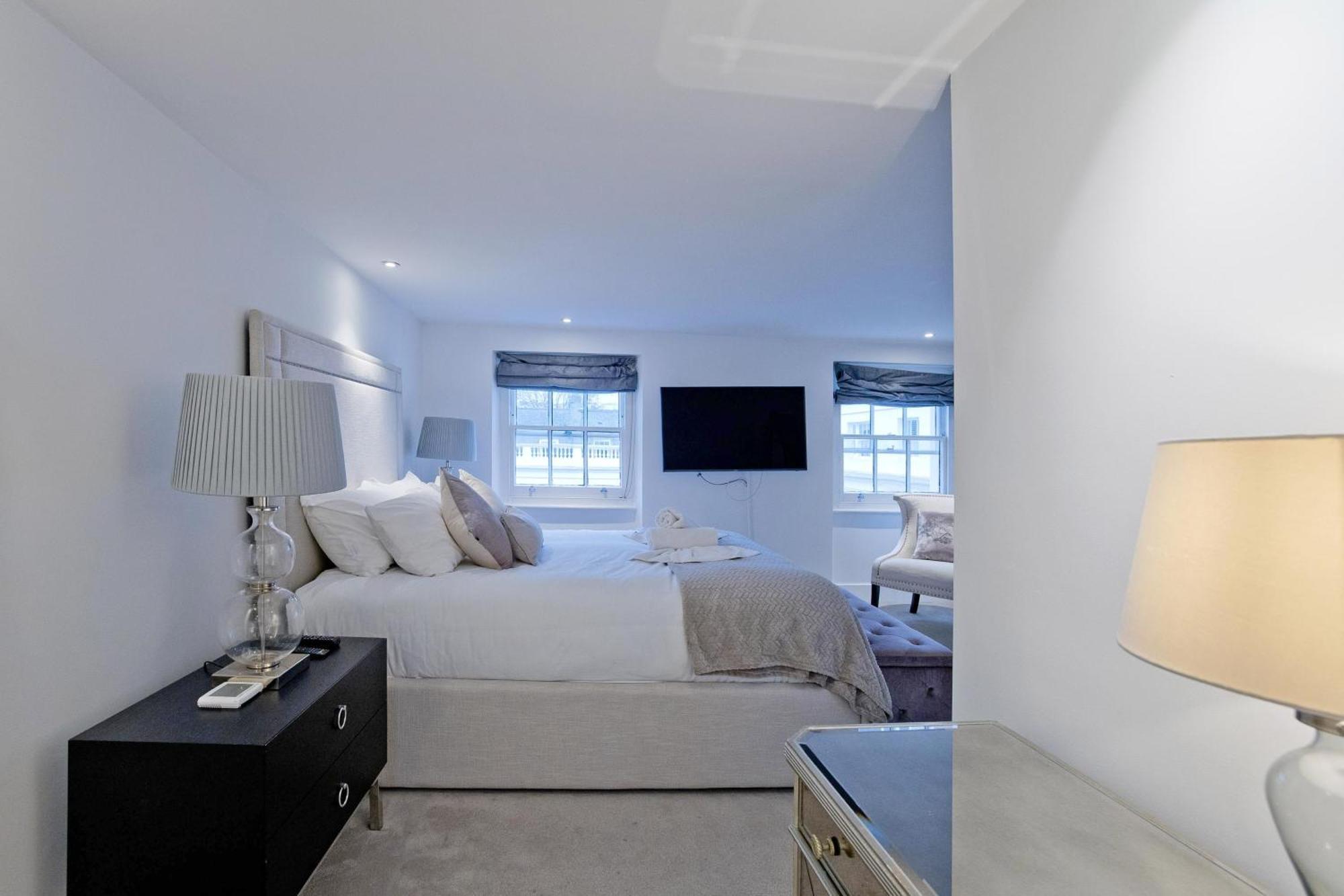 Imperial Victoria Square Homestay *