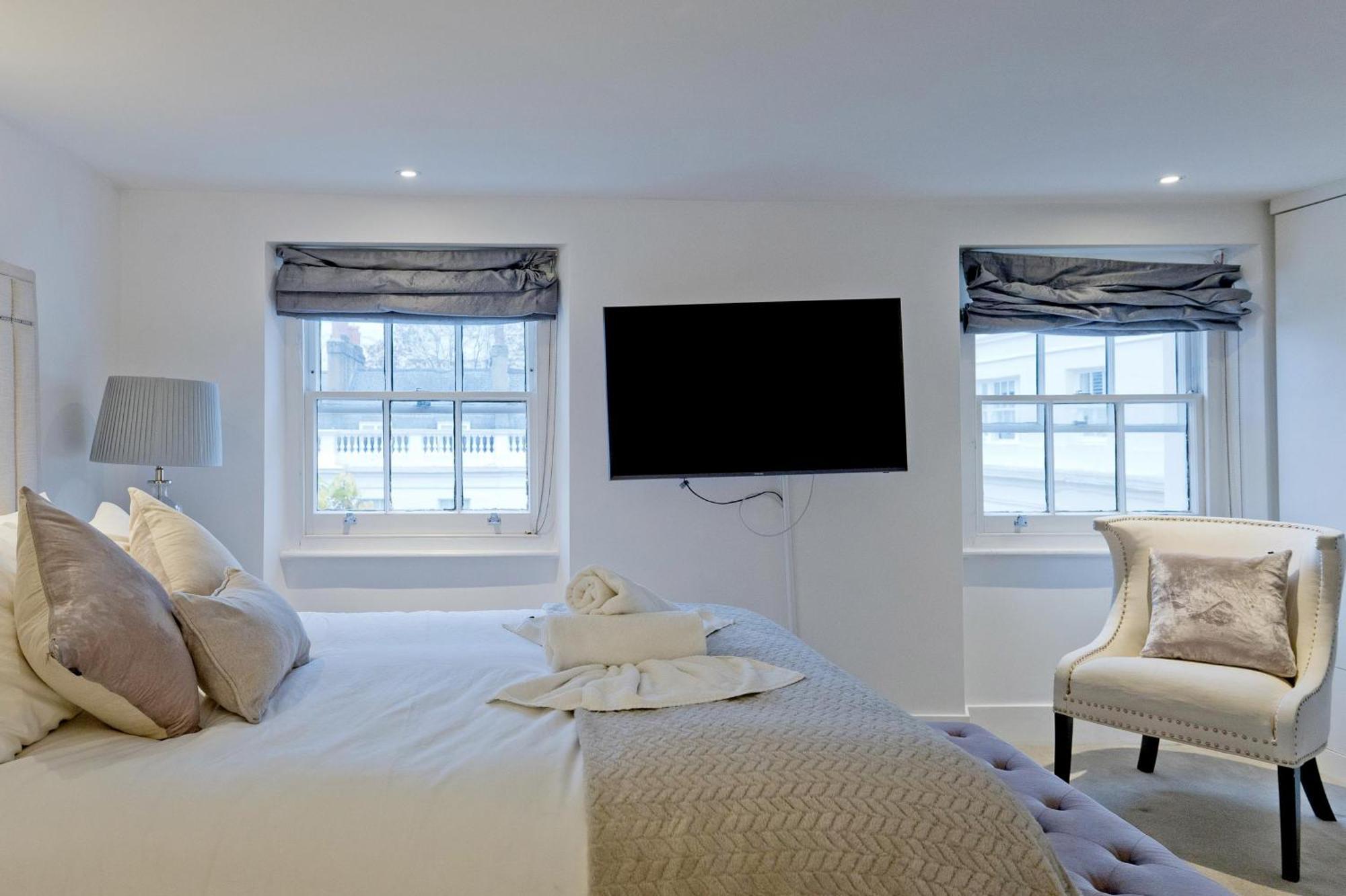 Imperial Victoria Square Homestay London