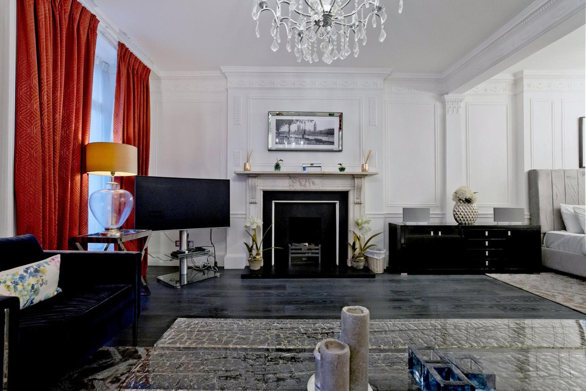 Imperial Victoria Square Homestay