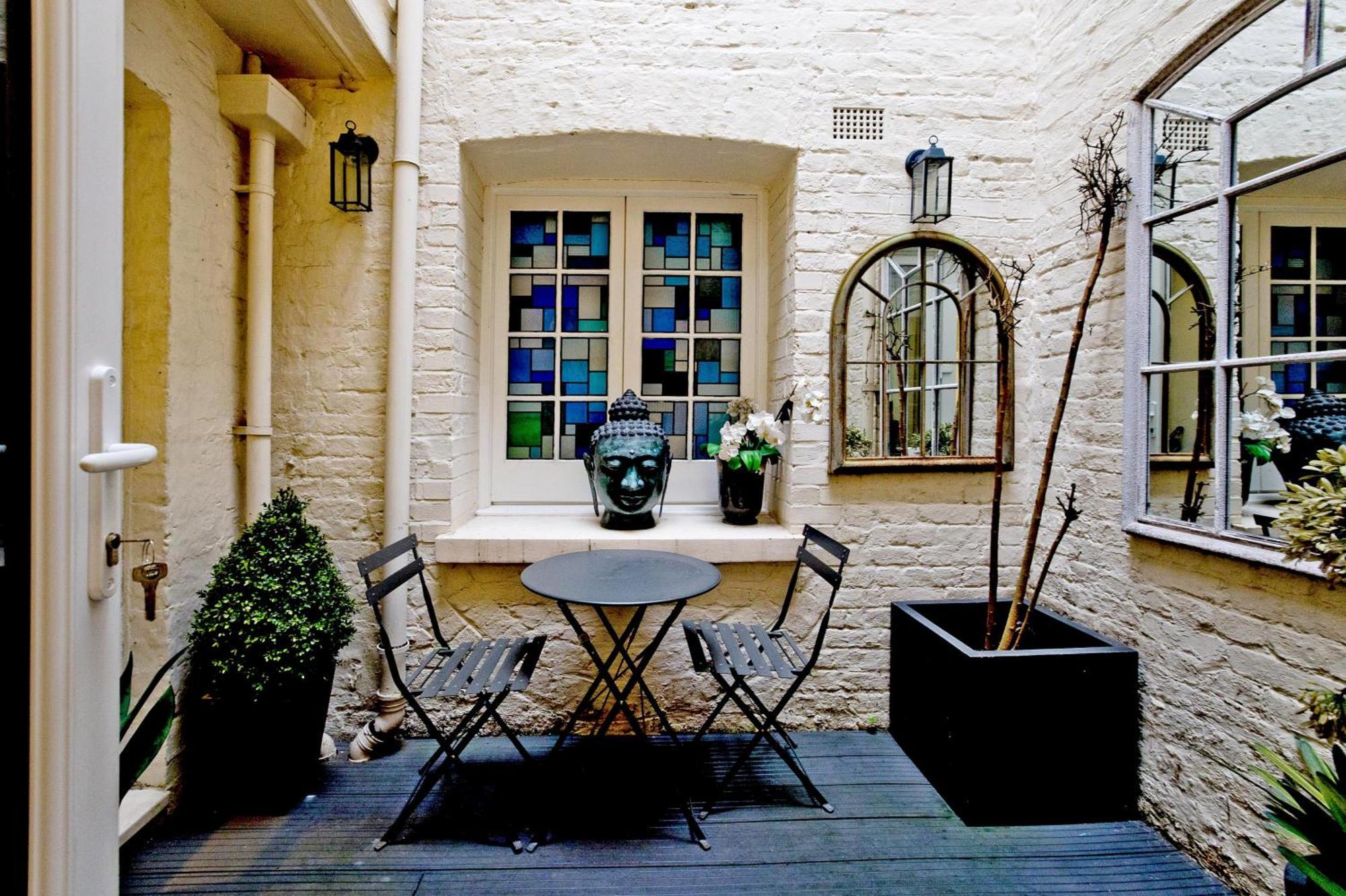 Homestay Imperial Victoria Square London